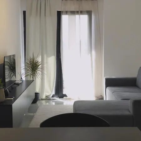 Apartment Chic Garden Tirana