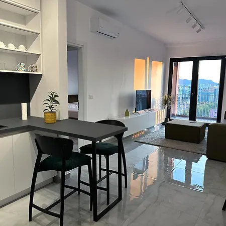 Apartment Chic Garden Tirana